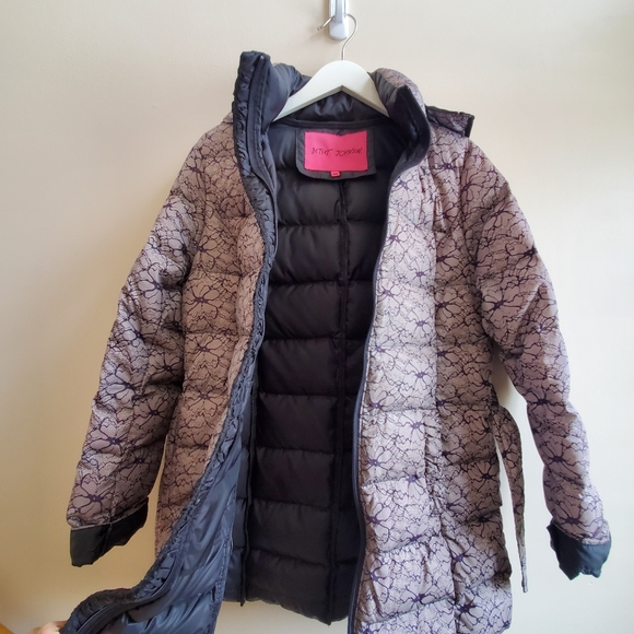Betsey Johnson brown floral lace print down winter coat with detachable hood, M - Picture 3 of 15